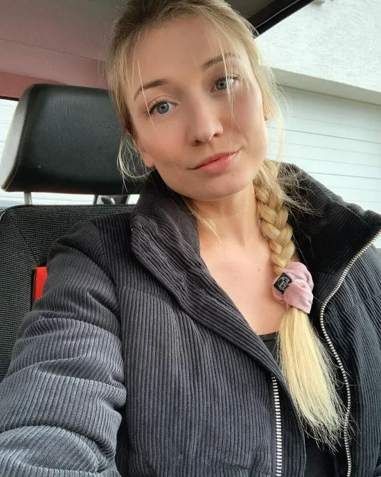 Fiona Fuchs Winter Selfie draußen